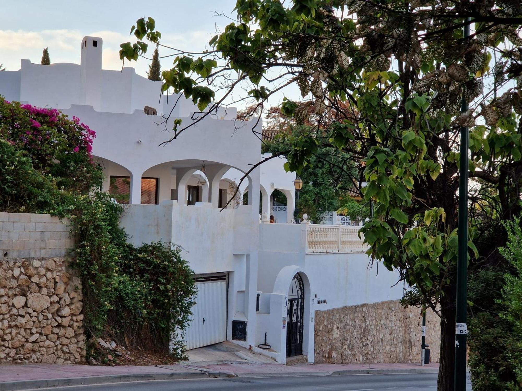 Habitacion Doble Con Bano Grande Privado En Piso Compartido Daire Málaga Dış mekan fotoğraf